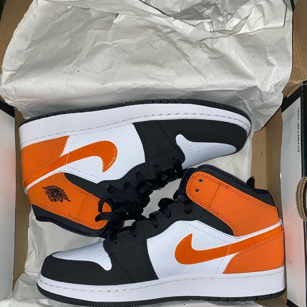 Shattered Backboard 2.0 Size 7